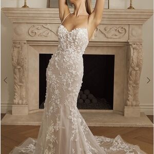 Elegant White Wedding Dress